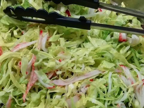 春キャベツとカニかまぼこあえ